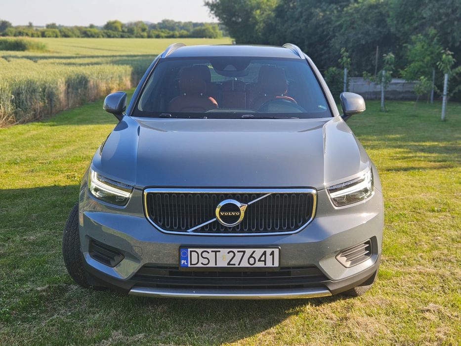 Volvo xc40 2.0 Benzyna T4 GT Momentum 190km