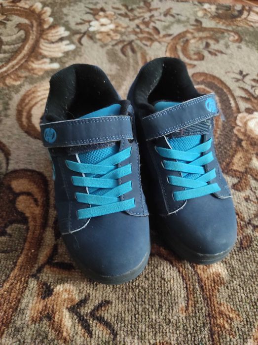 Роликові кросовки Heelys