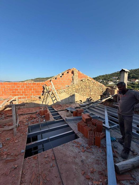 Moradia T2 para remodelar