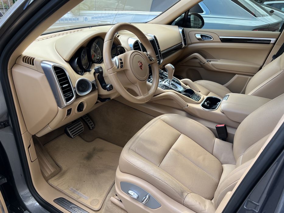 Продам машину Porsche Cayenne S Hybrid