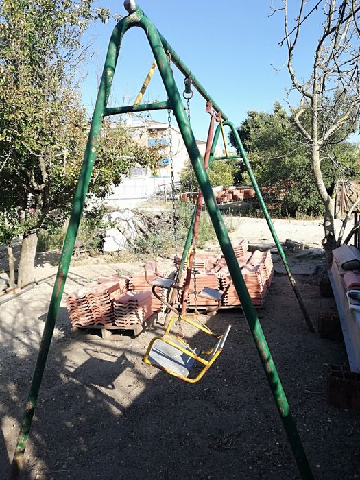Baloiço em ferro