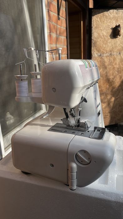 Оверлок Jaguar T-77DW