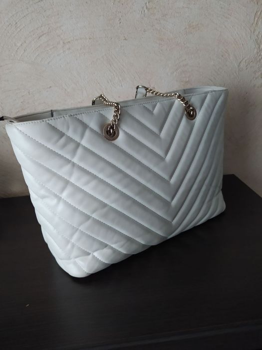 Сумка жіноча біла DKNY