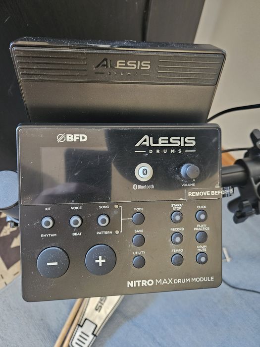 Bateria Alesis nitro max
