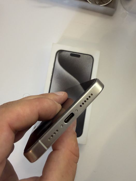 iPhone 15 Pro Max, White Titanium, 256GB