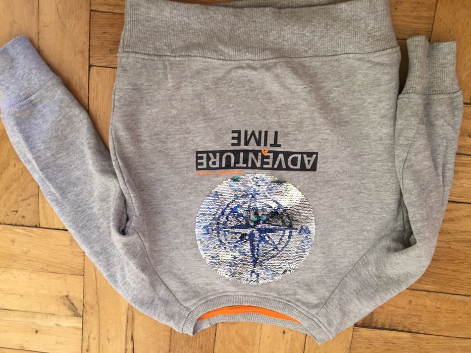 Bluza dla chłopca r 98 interaktywne cekiny