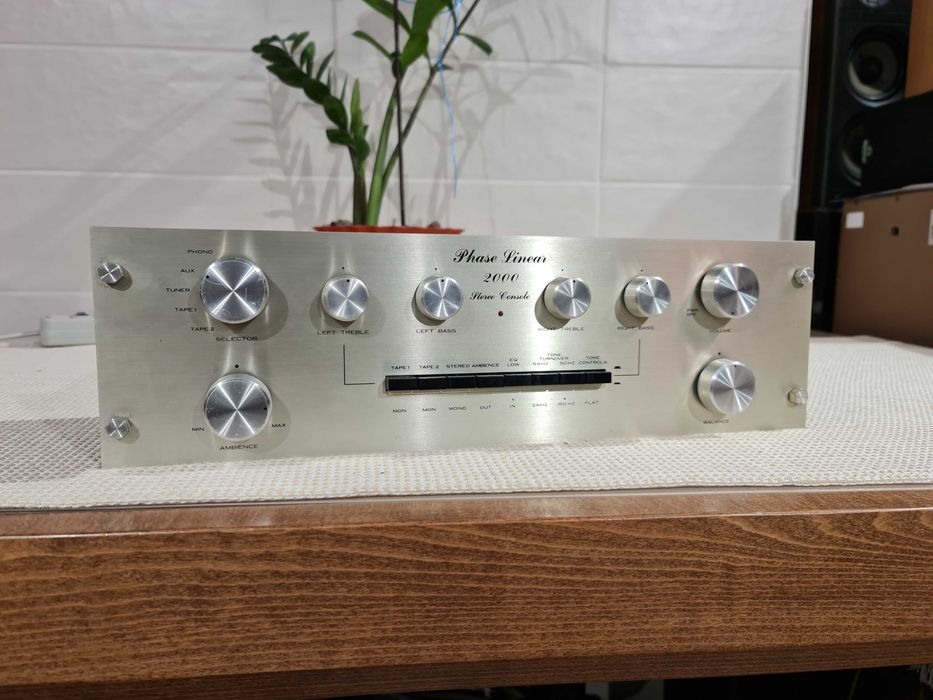 Phase Linear Model 2000 Series One