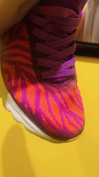 Кроси легенькі весна літо зручні