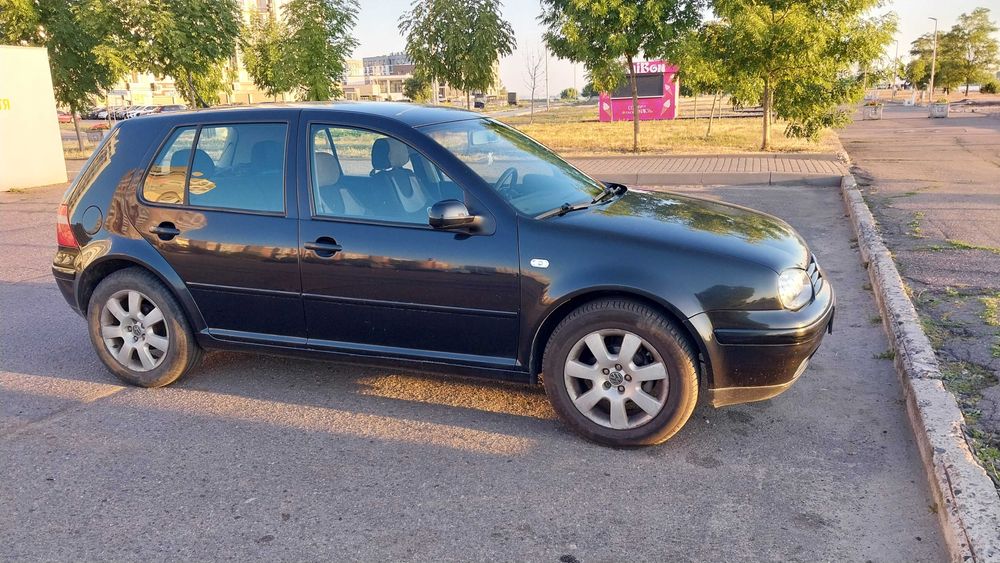 Продам власний Golf 4 2003р 1.4 16V бензин.