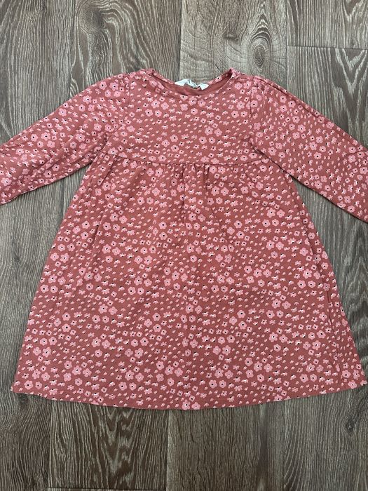 Сукня h&m на дівчинку 116/122