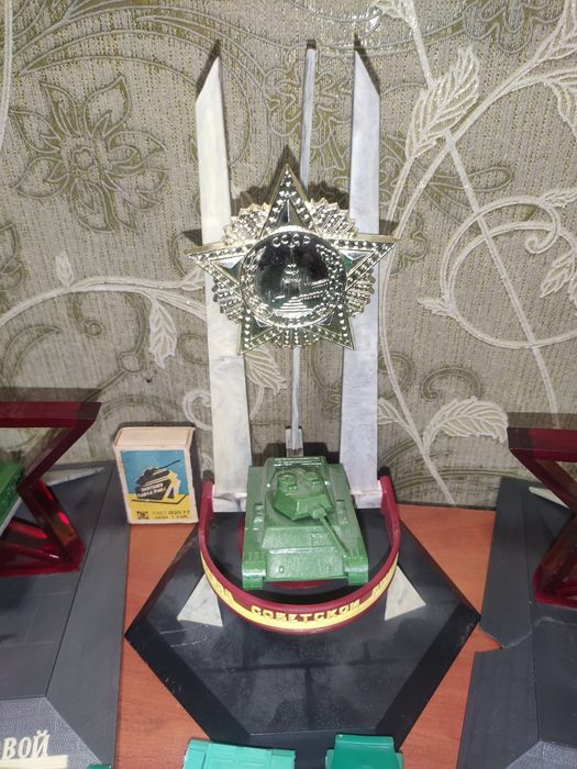 Продам игрушка на подставке СССР