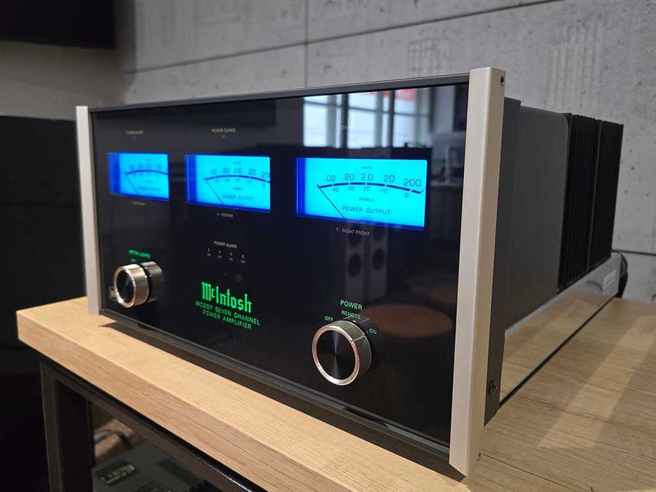 McIntosh MC207 Końcówka mocy 7 kanałowa, wzmacniacz kina, używany, jeszcze na gwarancji, Łódź