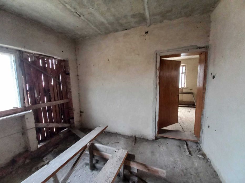 Будинок та земельна ділянка 6,1 сот., м. Кам'янка-Бузька