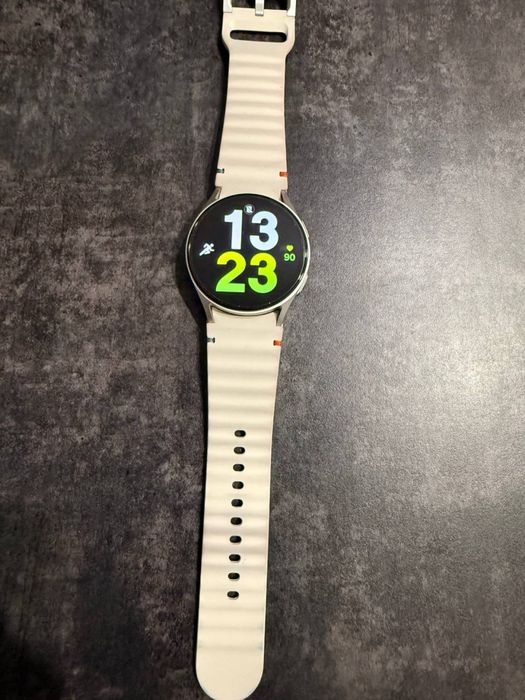 Продам Смарт-годинник Samsung Galaxy Watch 7 40mm Cream