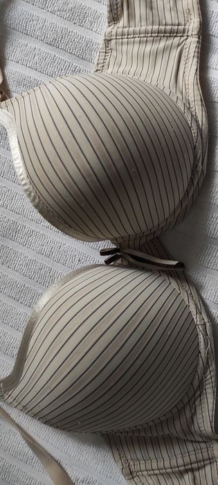 Zestaw: 4x Biustonosz/85 B