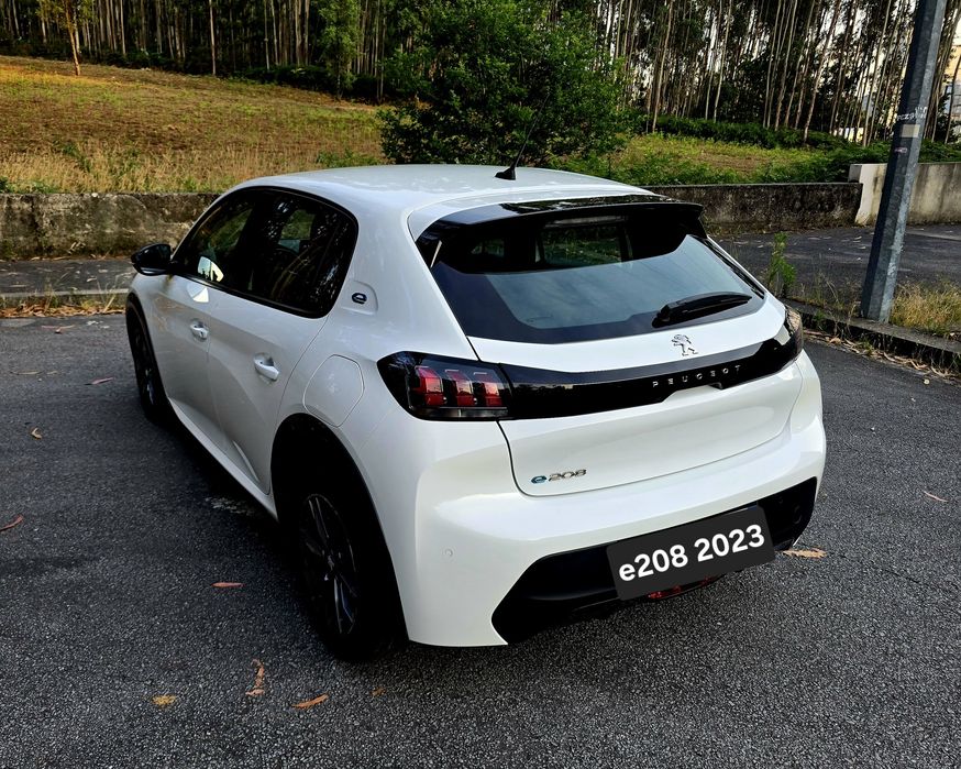 Peugeot 208 e208 elétrico — photo 4