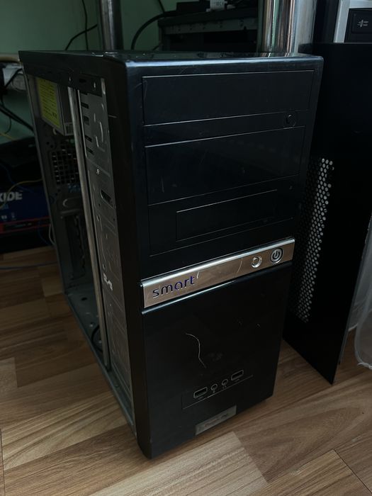 Настольний системний блок Intel