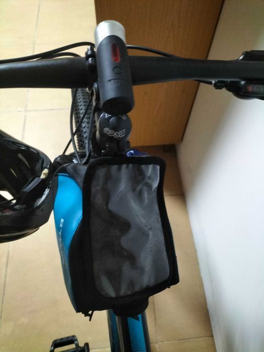 Bicicleta Azul como nova