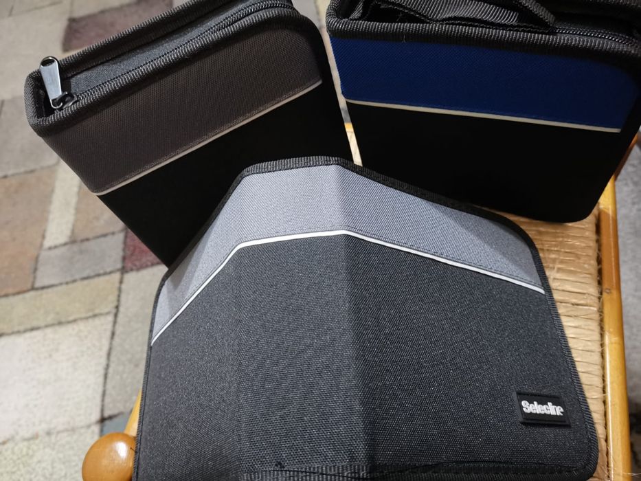 Porta CDs, novos e semi-novos