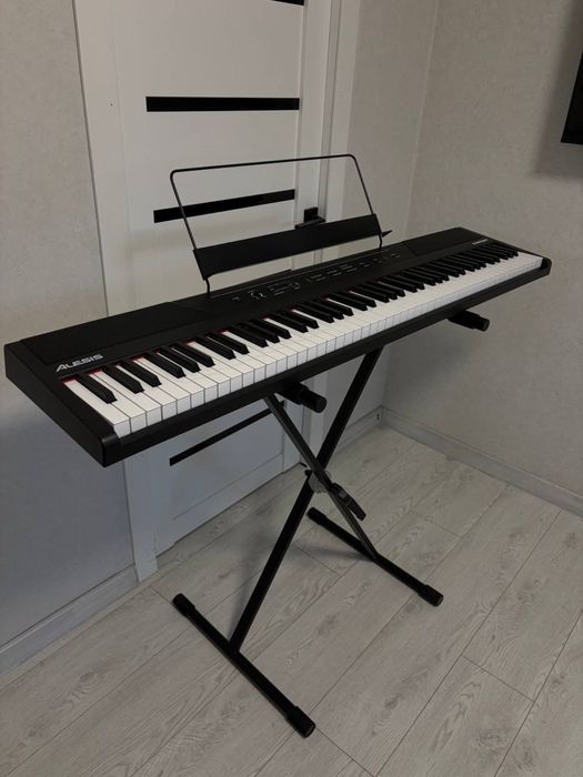 Цифрове піаніно Alesis Concert Black