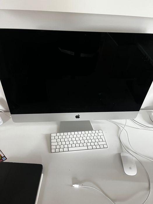 iMac 27" - Retina5K - 2019- Intel i5 - 8GB RAM - 1 TB - Radeon Pro 4GB