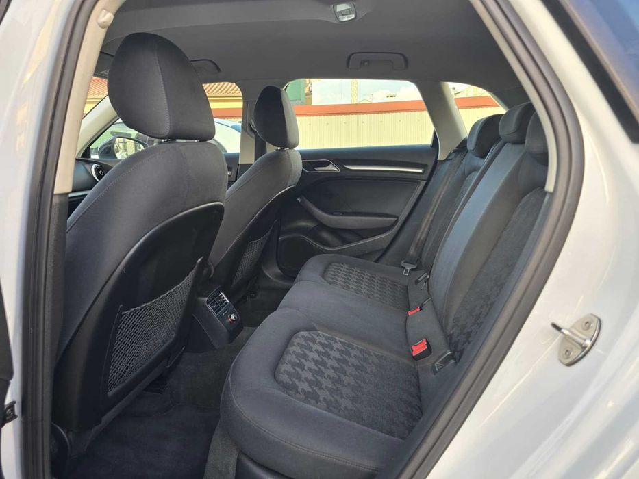 AUDI A3 SPORTBACK 8V S LINE 1.6TDI 110CV (LOOK RS3)
