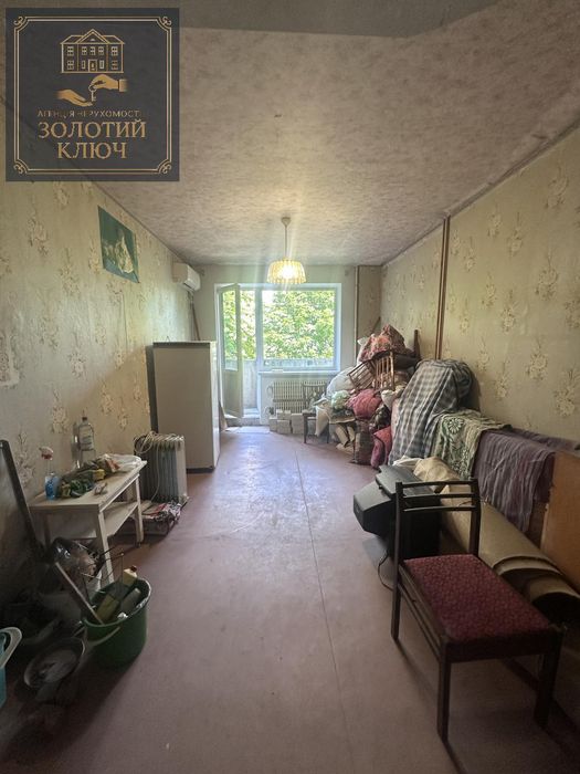 Продам одно кімнатну Попова