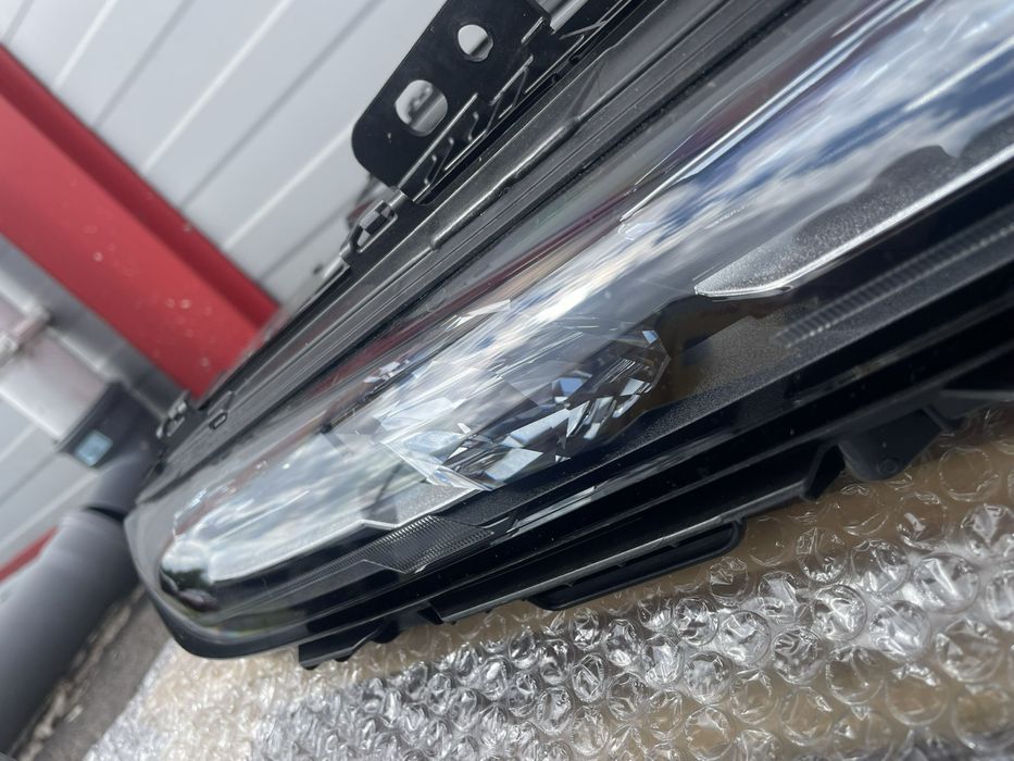 Наявність, фари bmw g70 i7 оптика, кришаль bmw 7 g70