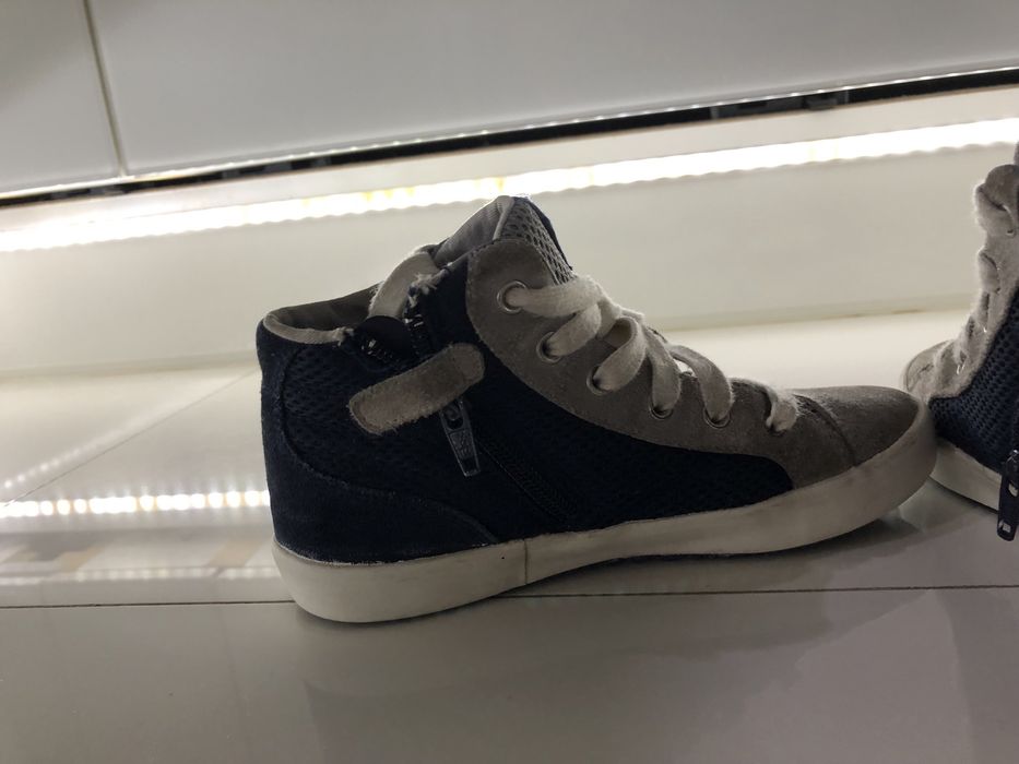 Buty Geox r. 32 unisex. Podeszwa oddychajaca.