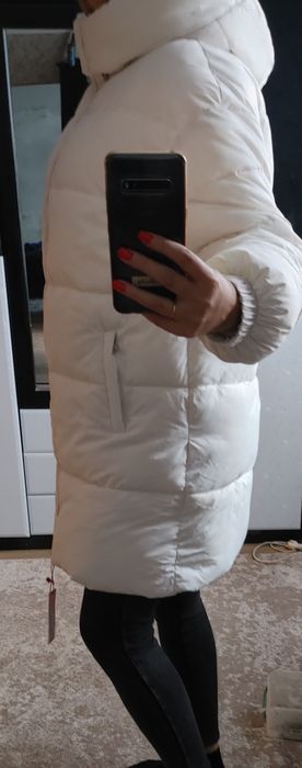 Пуховик молочний modus