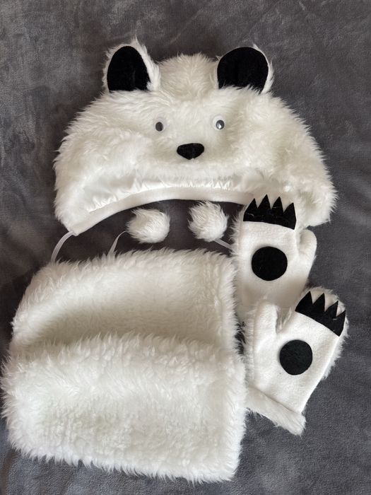 Костюм білого ведмедя