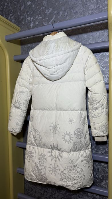 Куртка зимня біла на дівчинку
