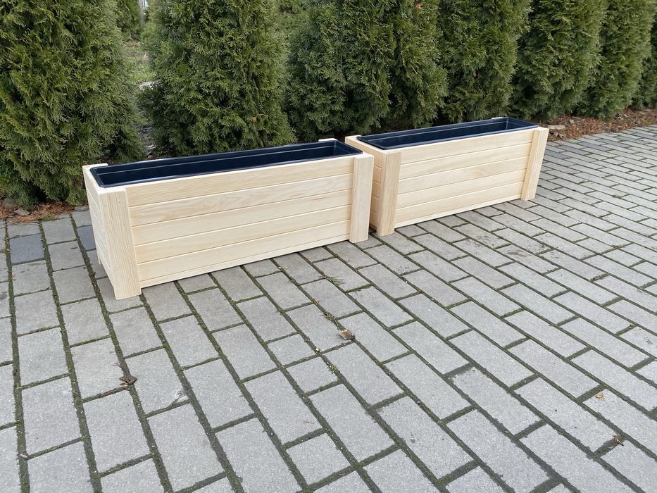 Donice drewniane z wkładem plastikowym