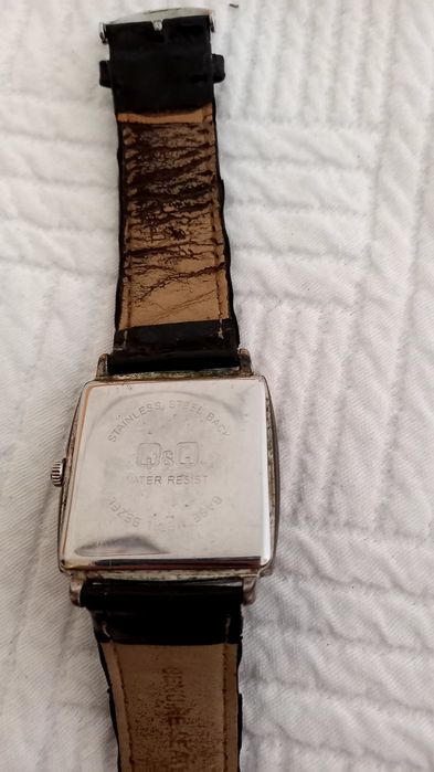 Японський годинникQ&Q