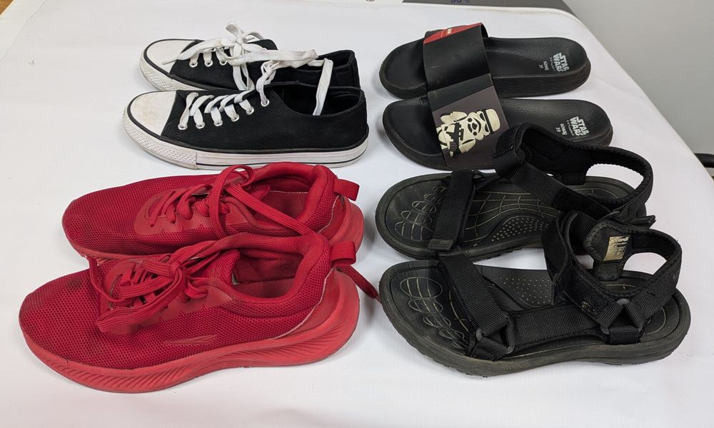 Zestaw używanych butów 39 tenisówki, klapki, adidasy, sandały