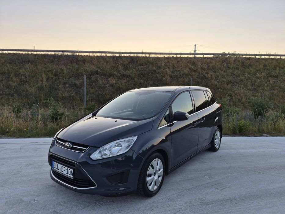 Ford Grand C-Max *7osób *Klima *Bezwypadkowy *Hak *GotowyDoRejstracji