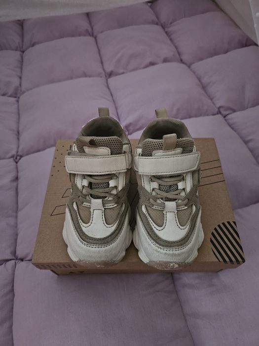 Кросівки дитячі для дівчинки