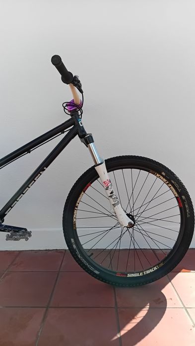 Dirt Jump Saracen Amplitude CR2