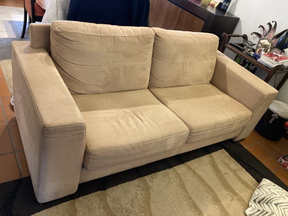 Sofá camurça camel/bege