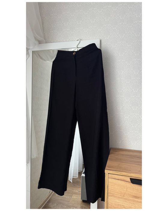 Штани прямогт крою брюки палаццо чорні