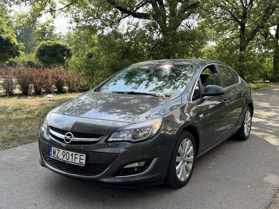 Opel Astra 1.4 Cosmo