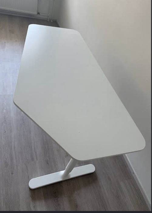 Mesa Galant excelente estado