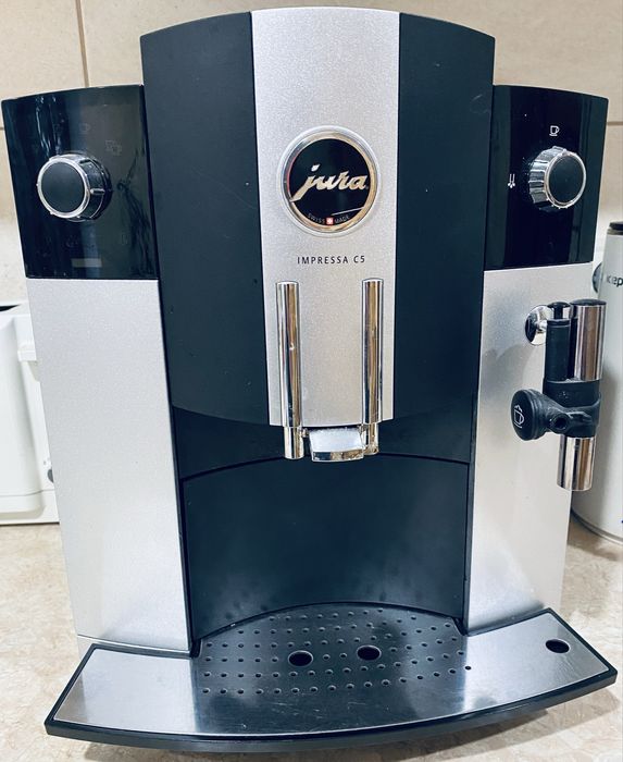 Продаються музикальні центри