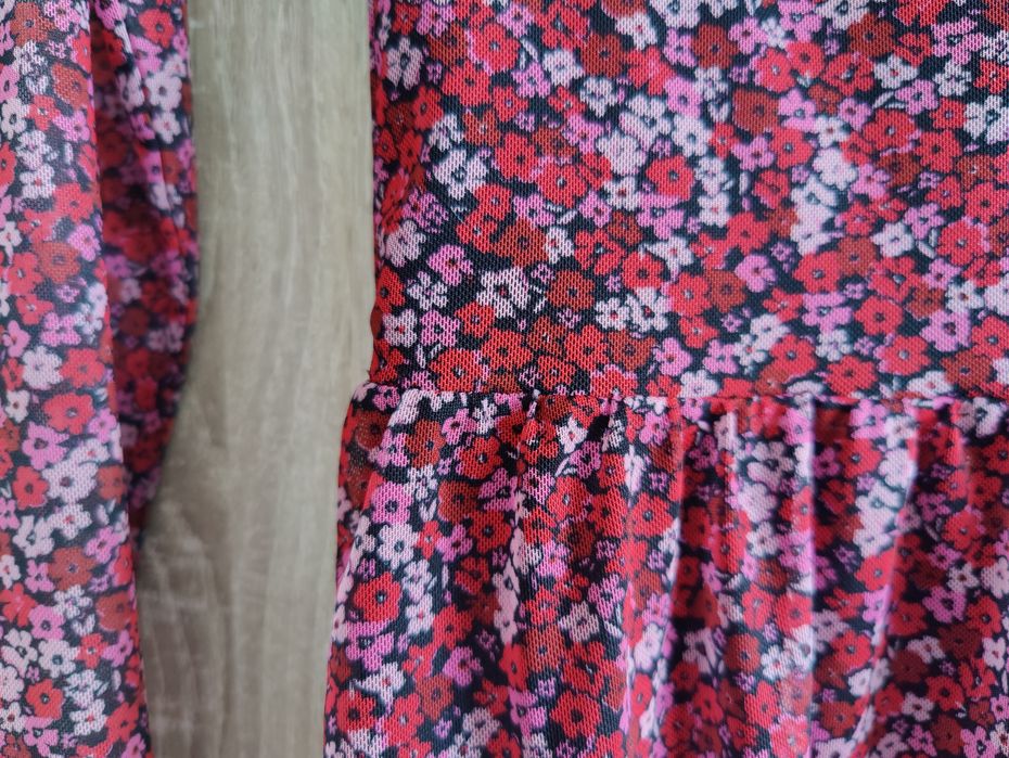 Sukienka H&M w kwiaty dekolt karo siateczka S