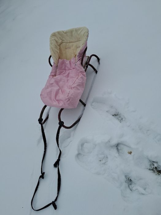 Sanki  z ocieplaczem dla dzieci