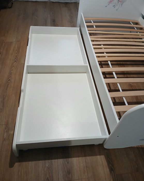 Sprzedam łózko dziecięce.