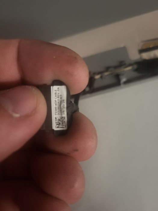 Sprzedam klapę tylnią matrycy + pasmo do laptopa LENOVO IDEAPAD.