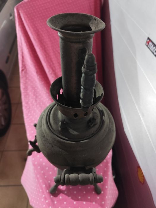 Samovar russo antigo.