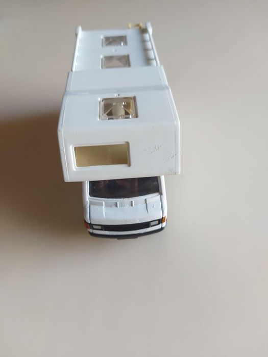Autocaravana MERCEDES-BENZ, Esc. 1/43