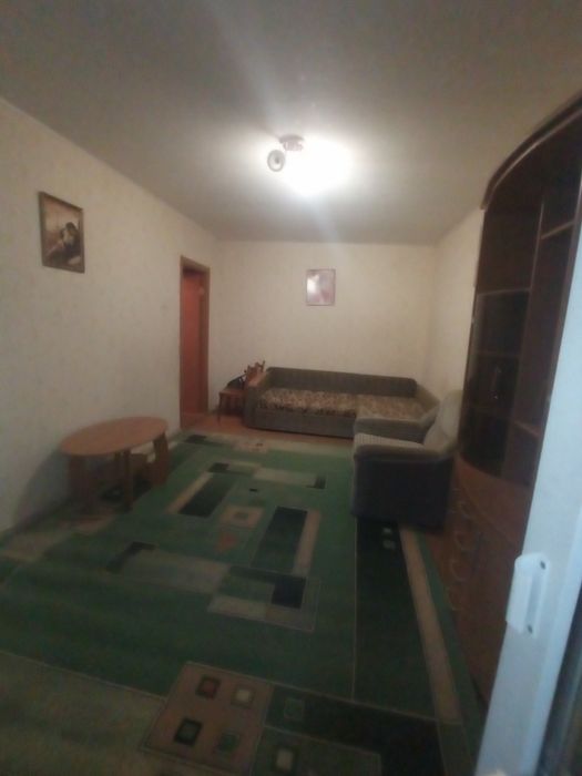 Срочно продам однокомнатную квартиру метро Индустриальная